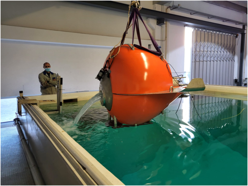 Hyperbaric system in swimming pool test at INESCTEC facilities